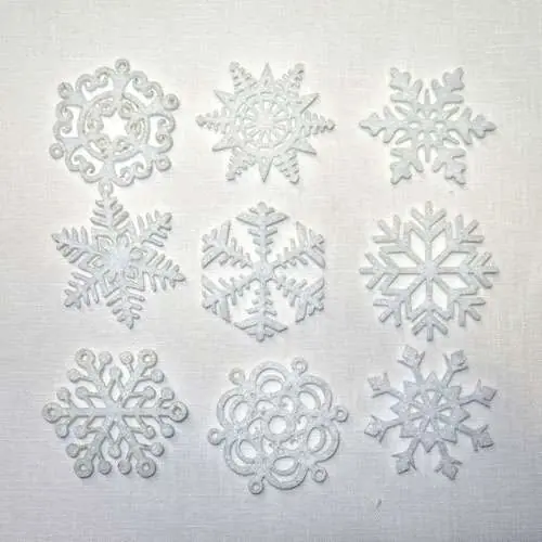 Fiocchi di neve in feltro mm 1,5 cm 3,3 9 pz misti - Spedizione espressa